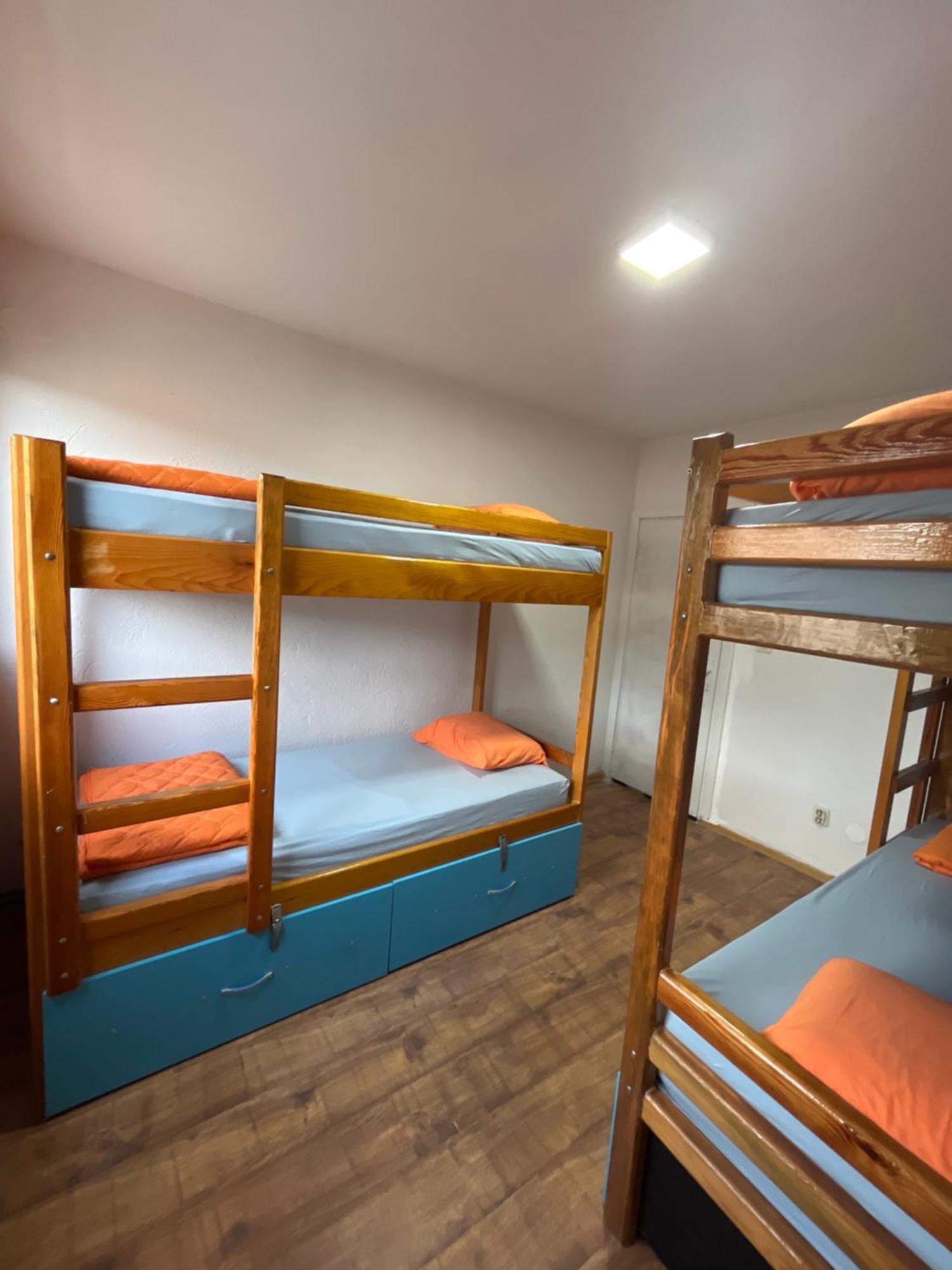 Blue Orange Lake Hostel Ohrid Ngoại thất bức ảnh